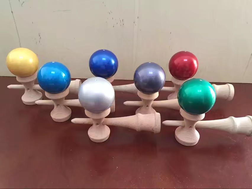 High-end beech creative wooden sword ball sword jade skill ball exercise hand eye coordination Wooden toy crack paint baking paint top ball game skills cup undefined