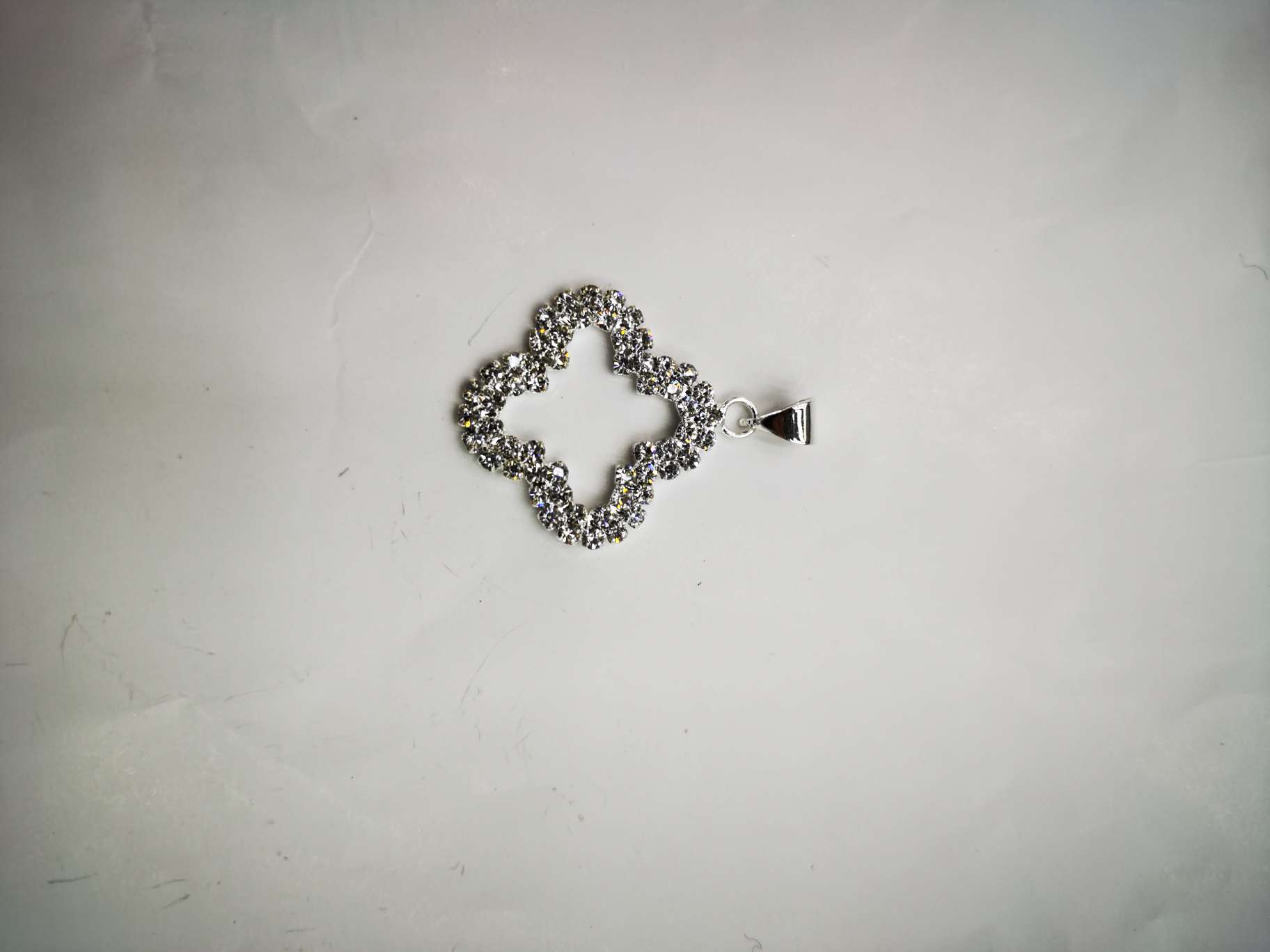The plum flower pendant thumbnail