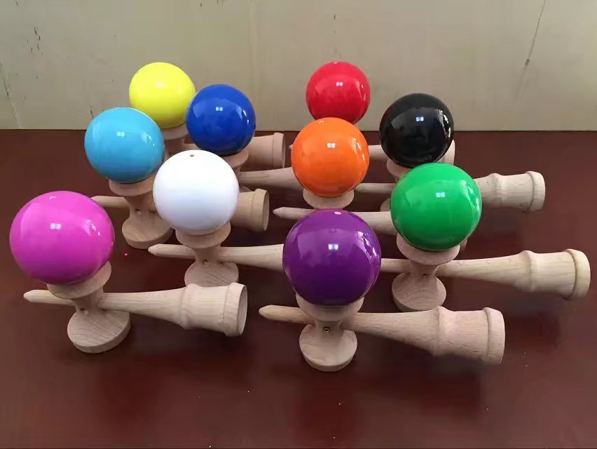 High-end beech creative wooden sword ball sword jade skill ball exercise hand eye coordination Wooden toy crack paint baking paint top ball game skills cup Specification drawing