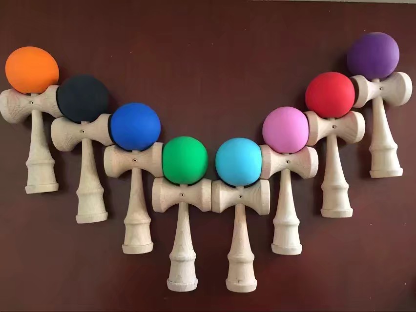 High-end beech creative wooden sword ball sword jade skill ball exercise hand eye coordination Wooden toy crack paint baking paint top ball game skills cup Application Scenario