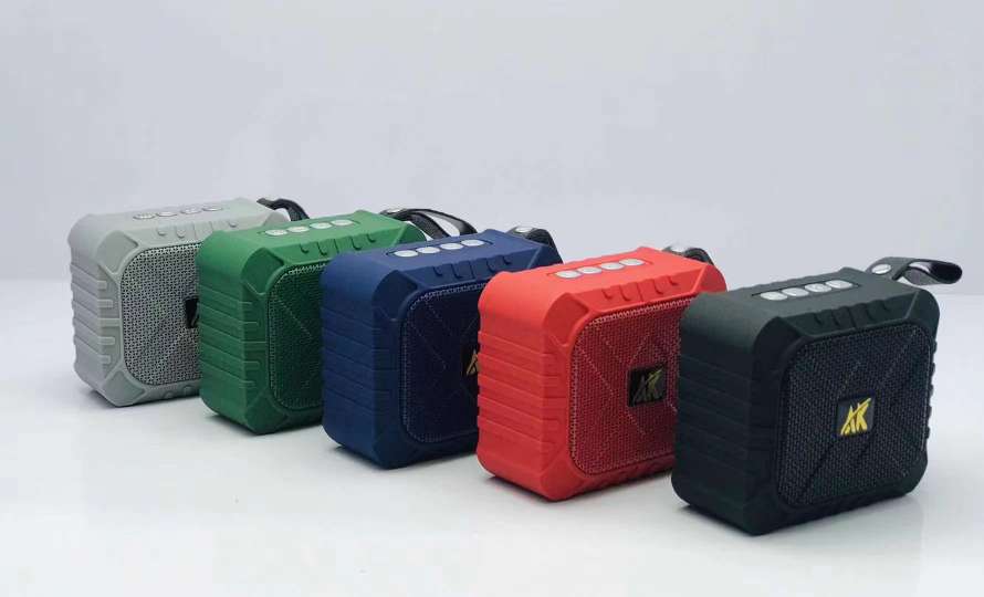 新款型号：AK-131蓝牙音响，便携小音响
装箱数：100 PC细节图