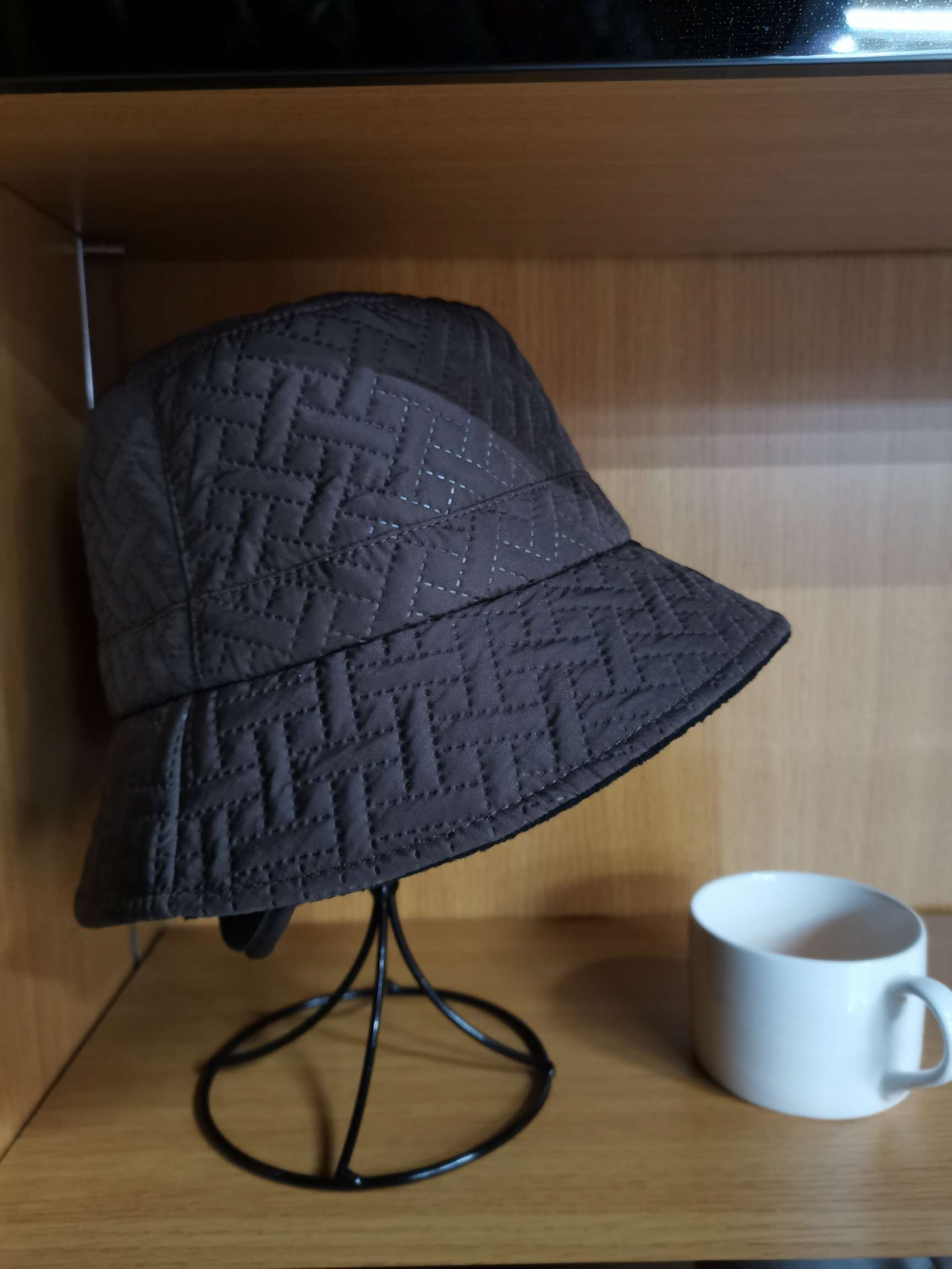 Fisherman hats, earmuffs, basin hats, sun hats, baseball caps, versatile and warm winter hats for both men and women, autumn and winter Application Scenario