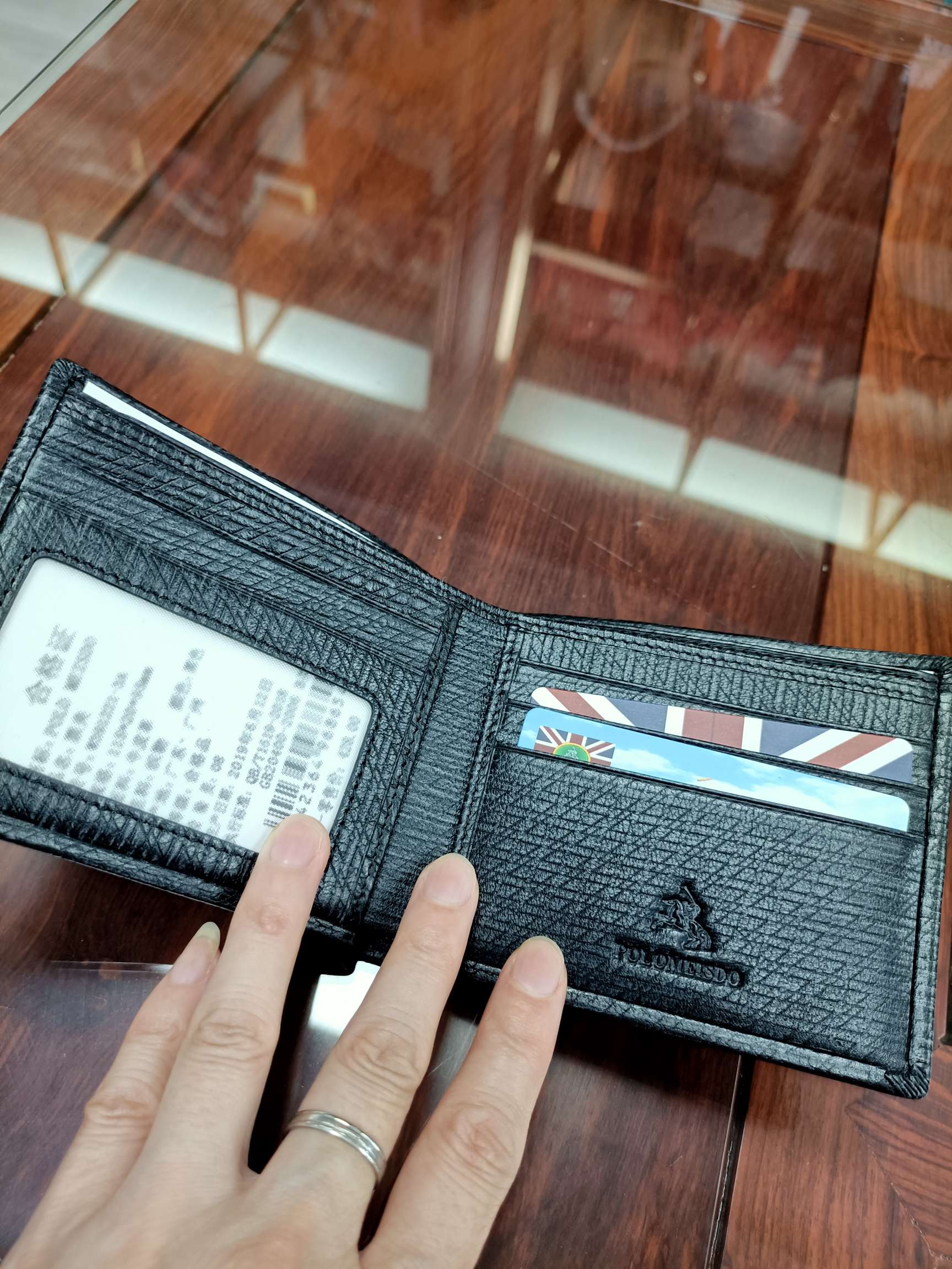 British Paul genuine leather men's wallet Application Scenario