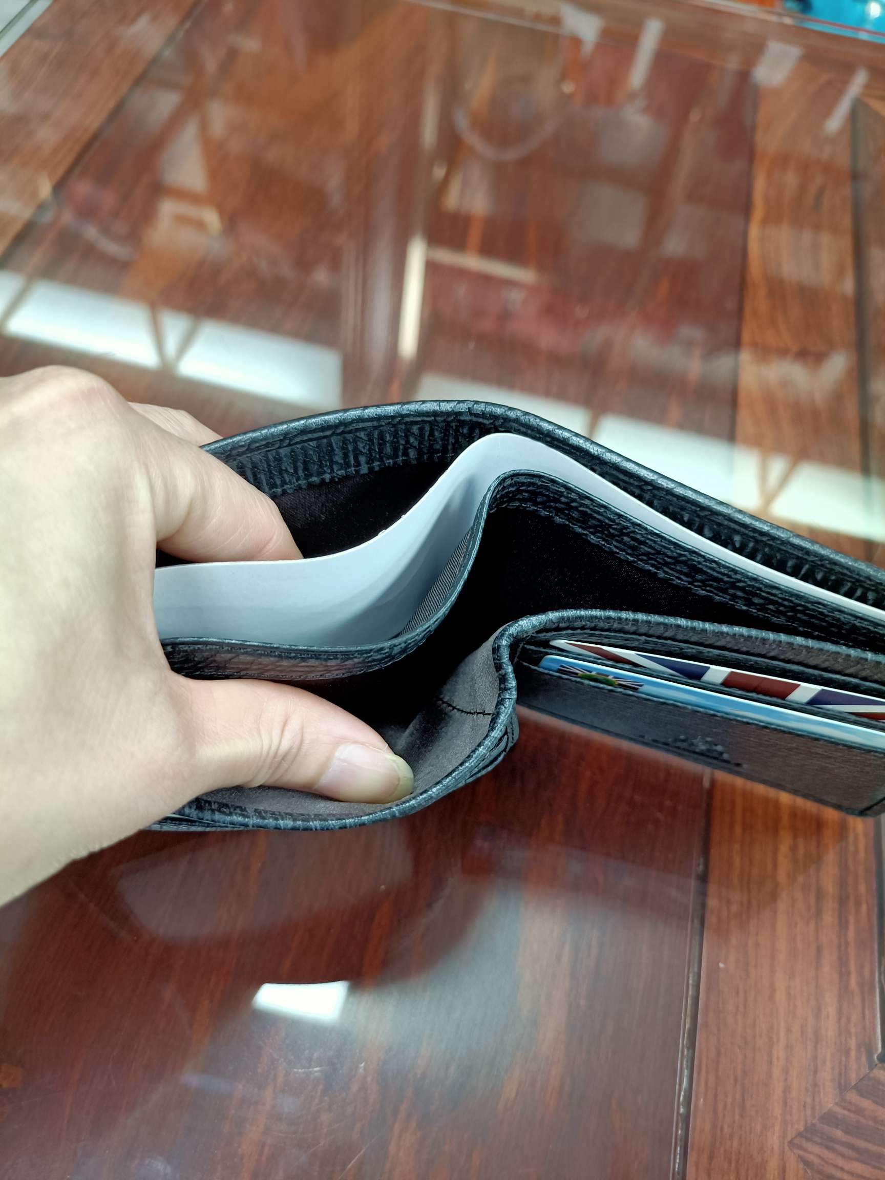 British Paul genuine leather men's wallet Item Picture