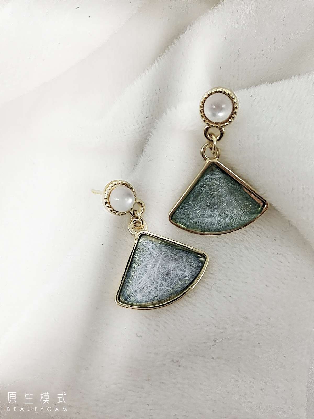 S925 Silver Needle Super Fairy Blue Crystal Earrings Superior sense scallop shaped earrings Feminine elegance Fairy earrings