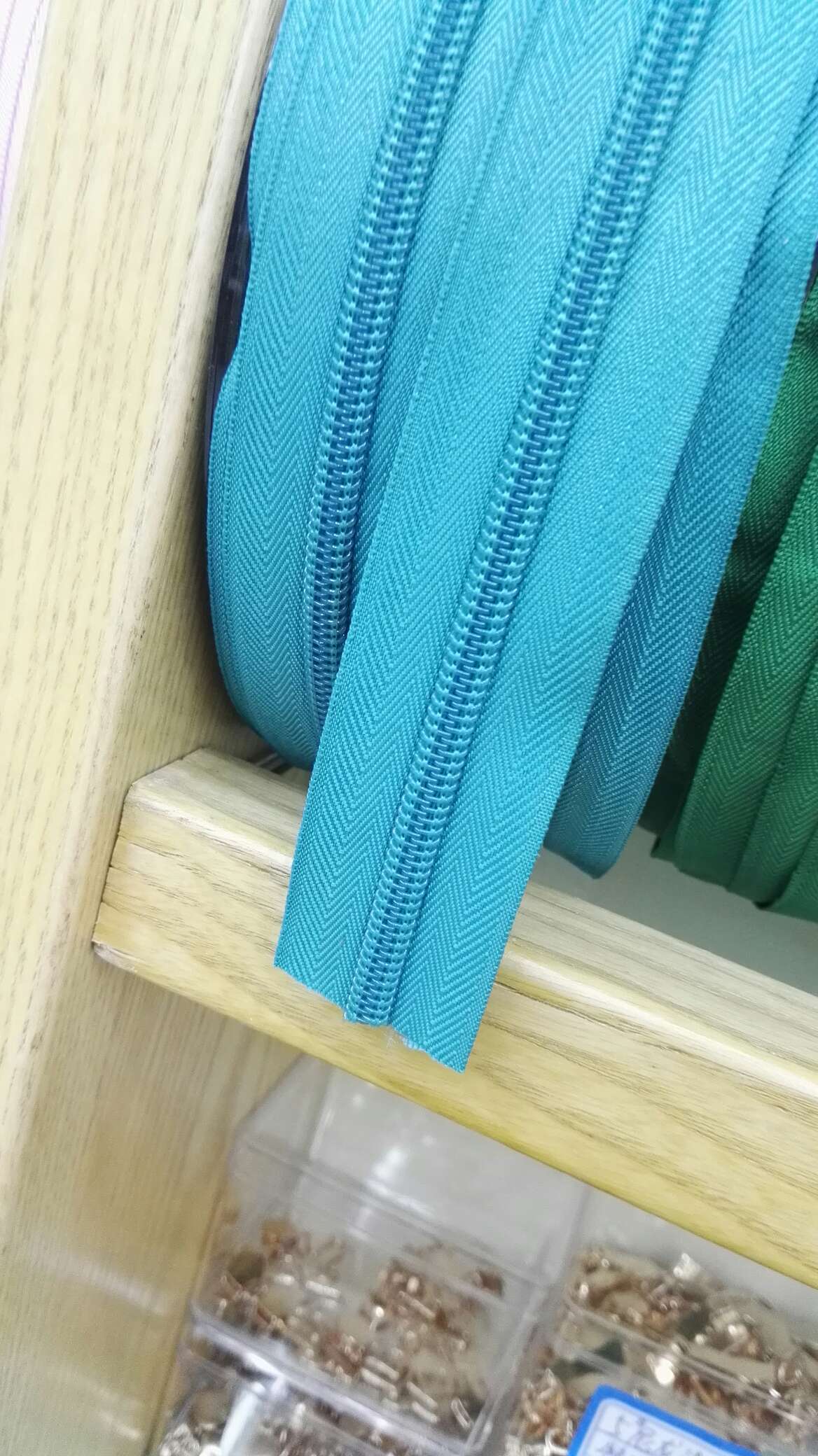 5 nylon zipper 206# high quality 3 kg 200 yards complete color can be customized