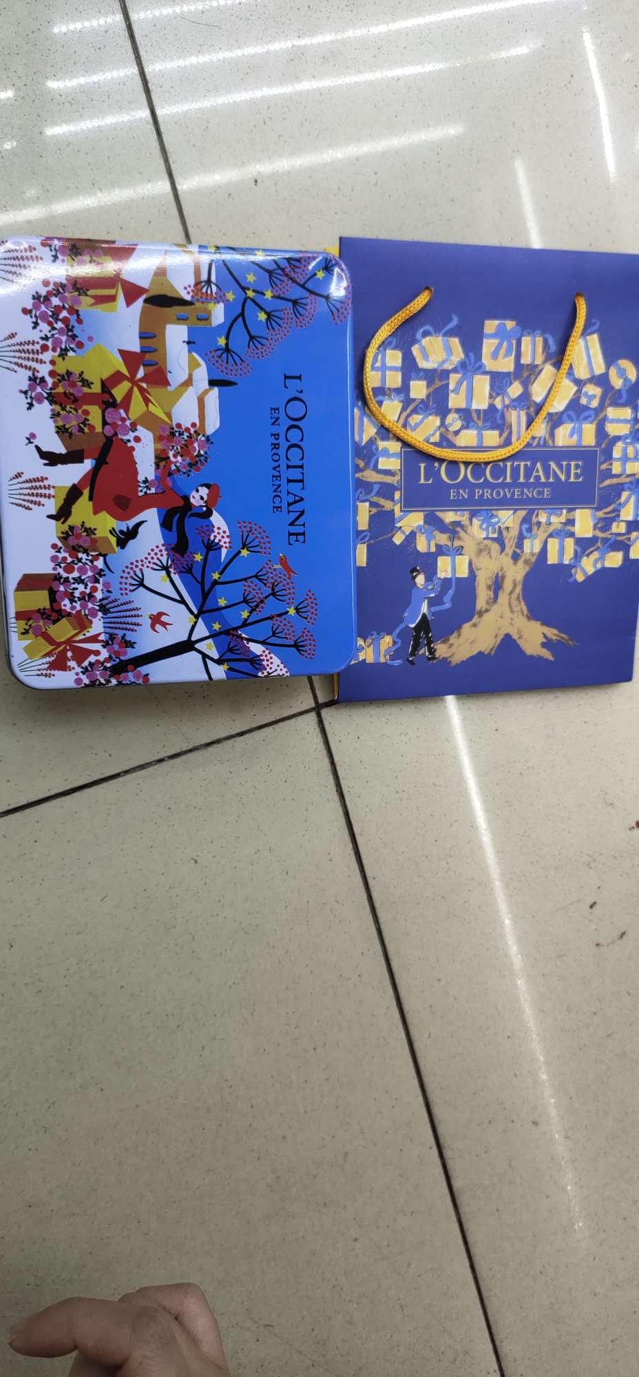 护手霜/香型滋润/保湿修复/套盒精美产品图