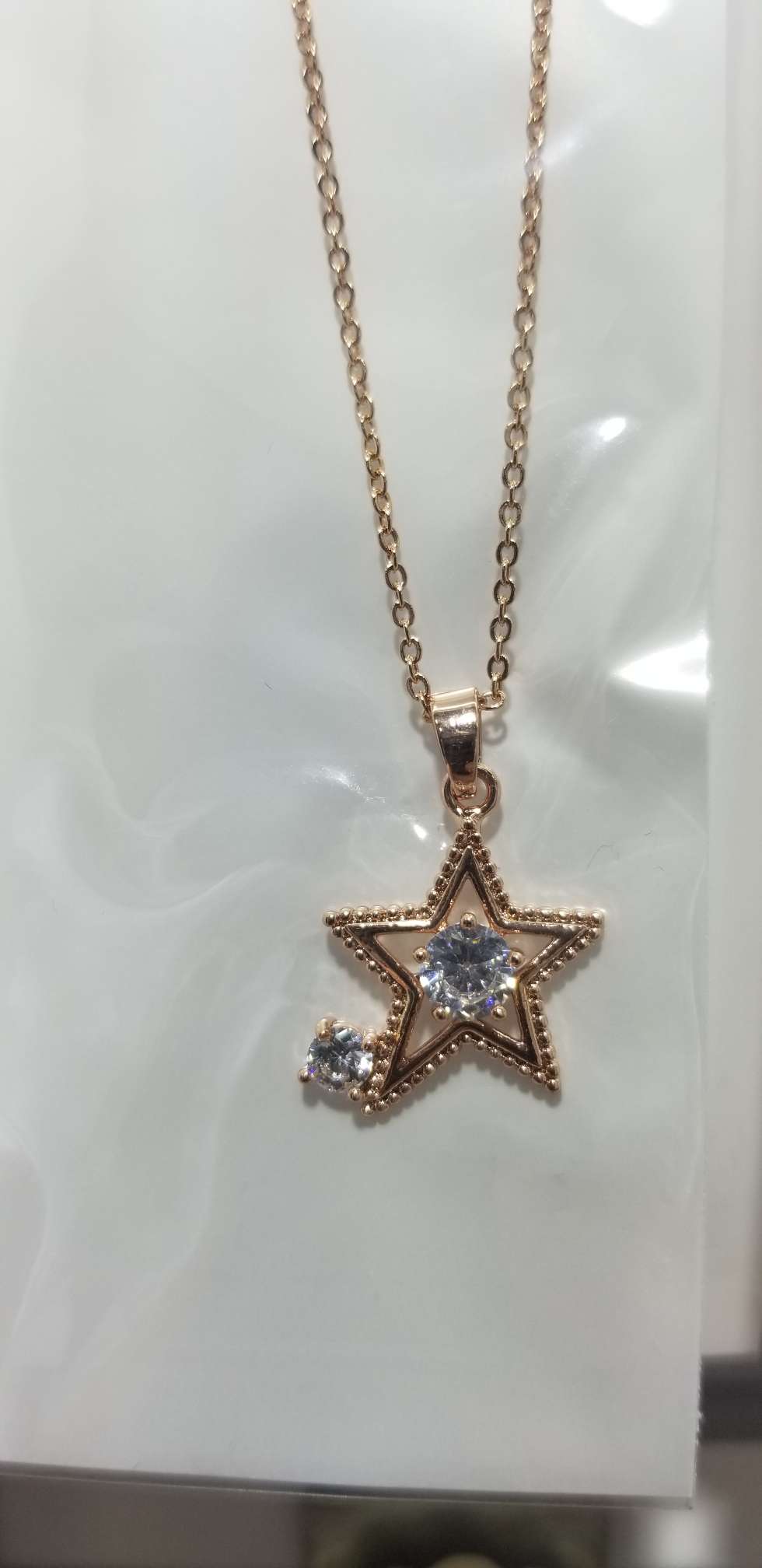 Environment-friendly copper electroplating real gold color chain five-pointed star thumbnail
