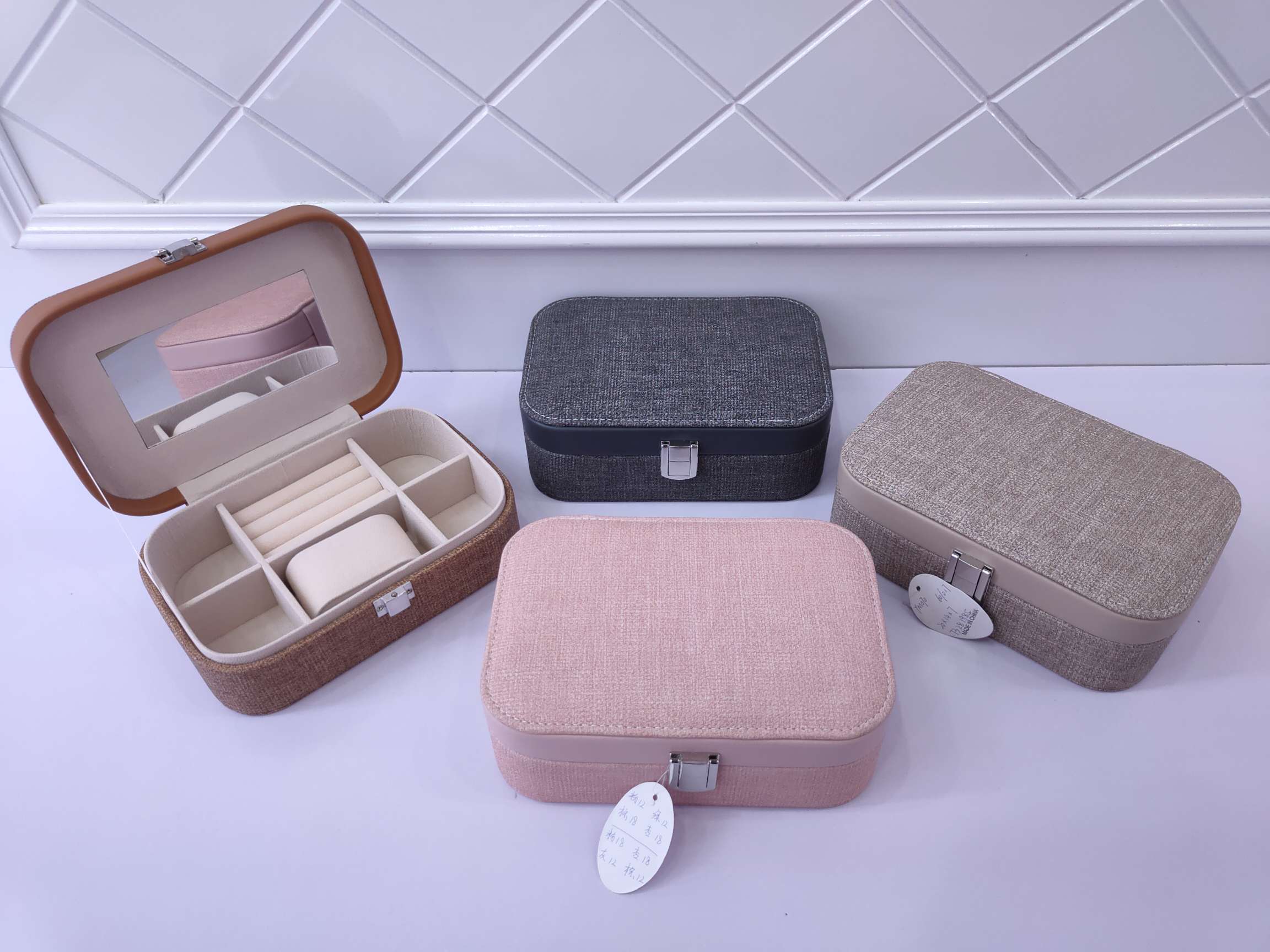 Jinqi Jewelry Box Korean version stud ring, necklace, watch gift Packaging box New accessory YM070 details Picture