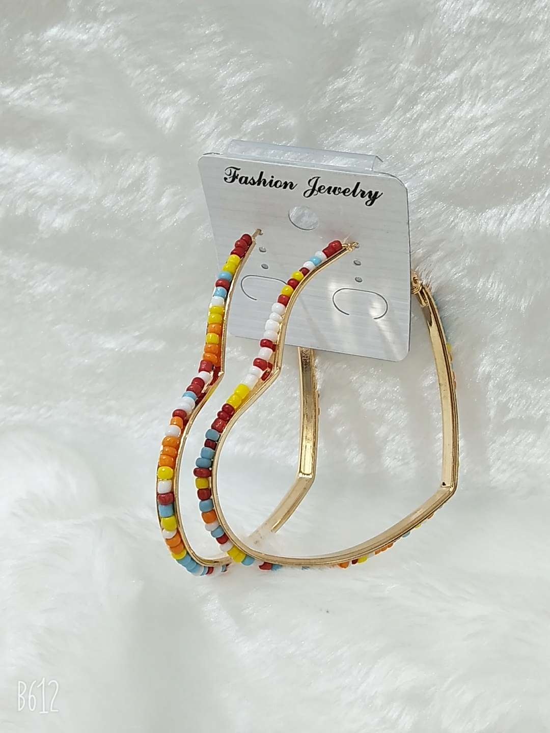 Rice bead heart pop earrings