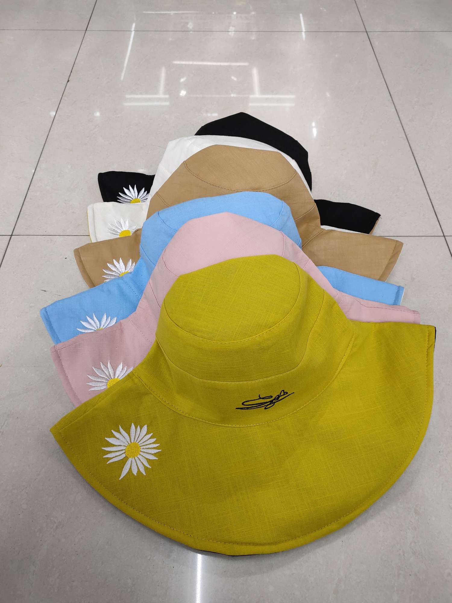 Small Daisy double-sided big hat details Picture