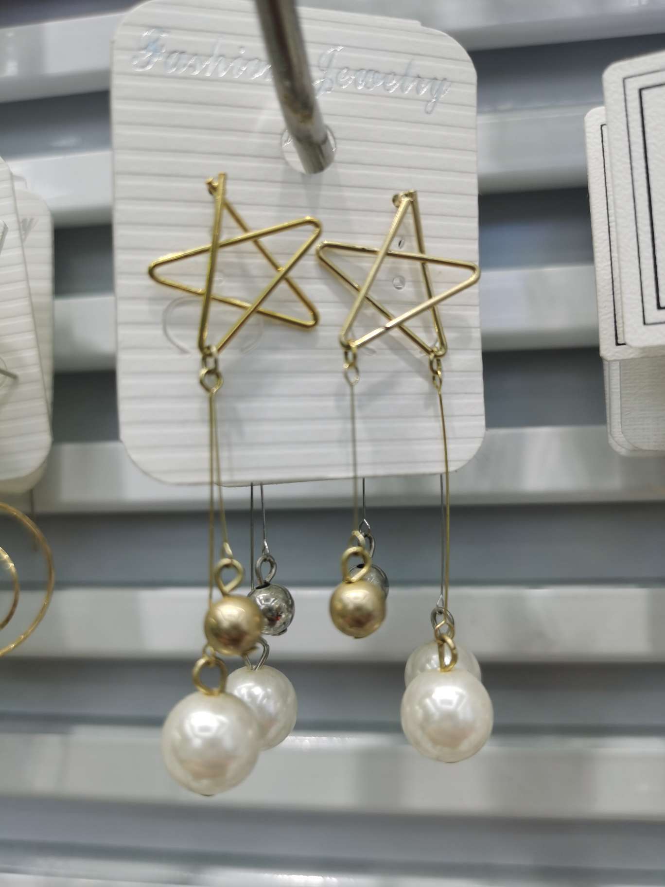 Five-star earrings