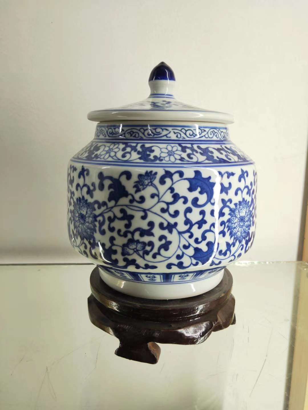 علبة أغطية يدوية من الزهور الخضراء في تشينغ تشنغ Item Picture
