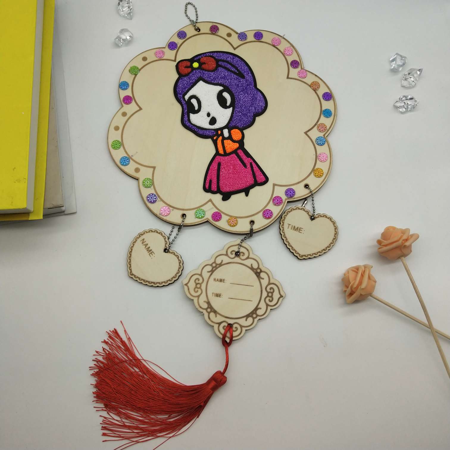 The ingredients for the eco-friendly wooden Chinese knot snowflake mud board painting are good Specification image