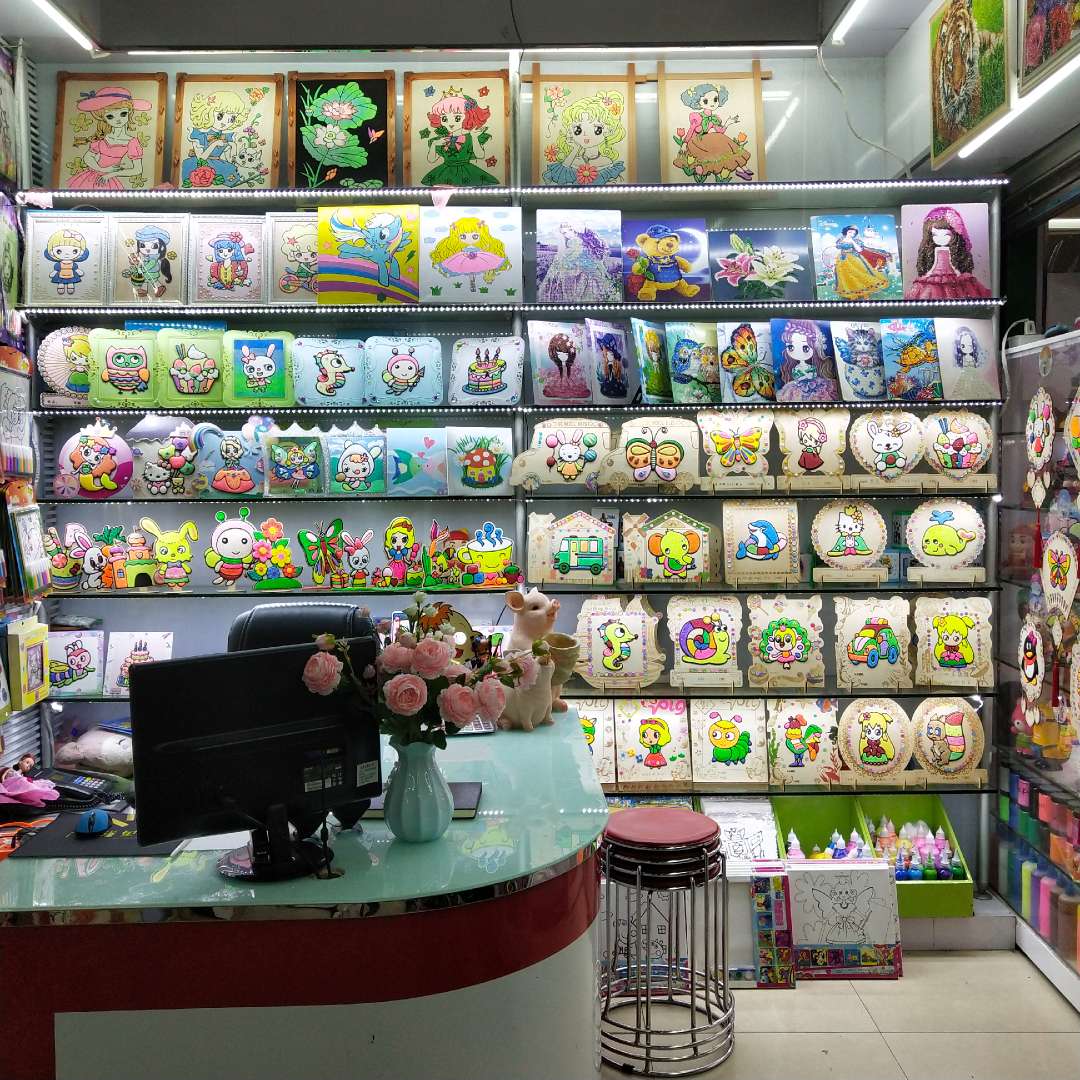 Children's large graffiti painting series Application Scenario
