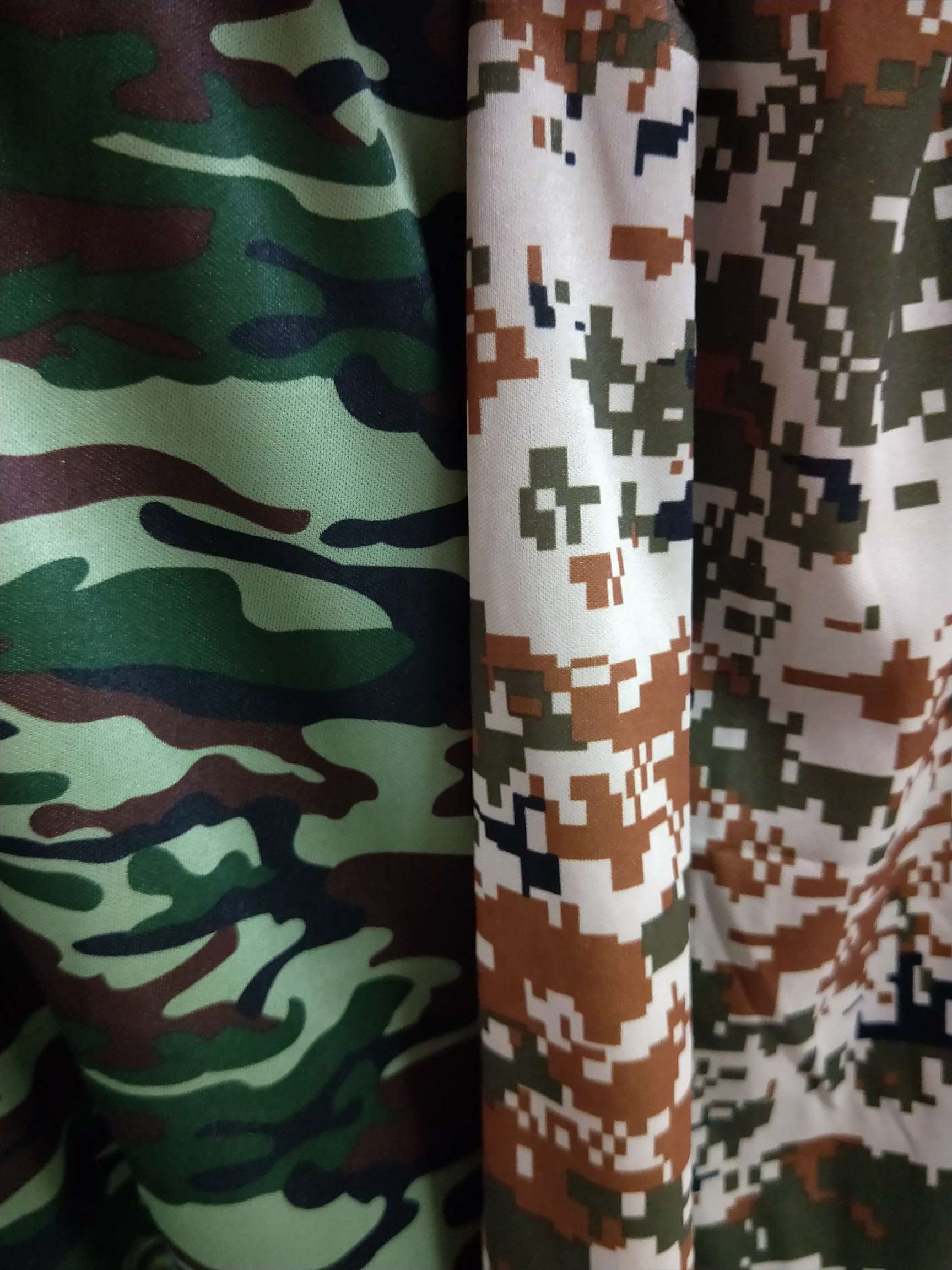 Camo printed fabric is suitable for making clothing hair head decoration shoes and hats and other fabrics with bright colors can be customized floral color thumbnail