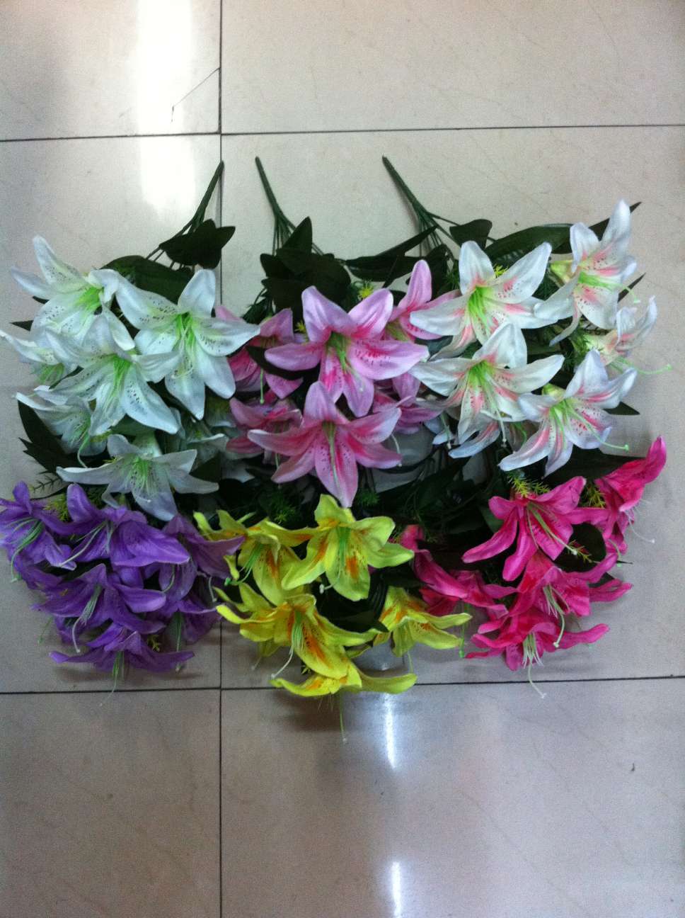 9 medium lily, interior decoration wedding flowers thumbnail