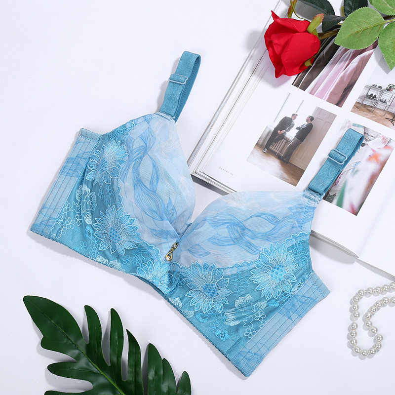 New Large Size Bra Thin Collection Side Women's Bra Manufacturers Wholesale Application Scenario