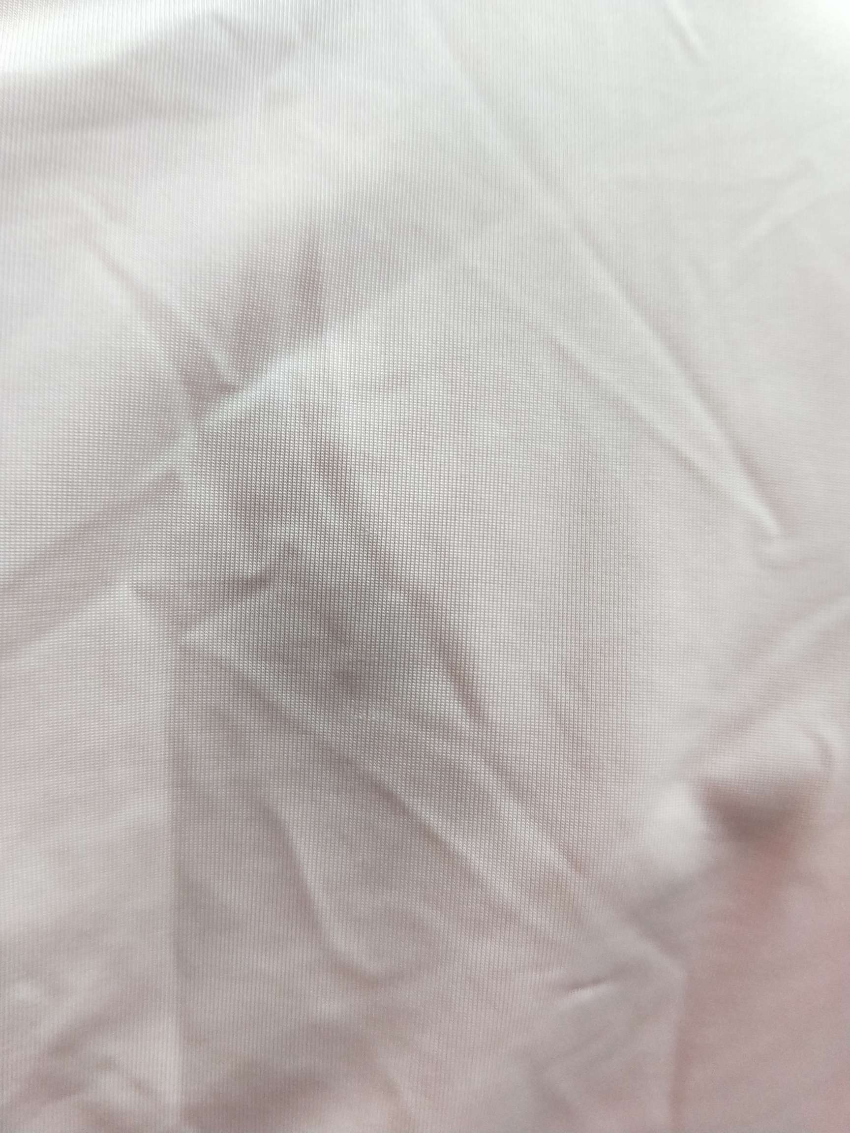 Ice Silk Is Suitable For The Production Of Yoga Clothing, Swimsuit, Headband, Neck Bag And Other Fabrics Comfortable And Flexible Hanging Are Very Good