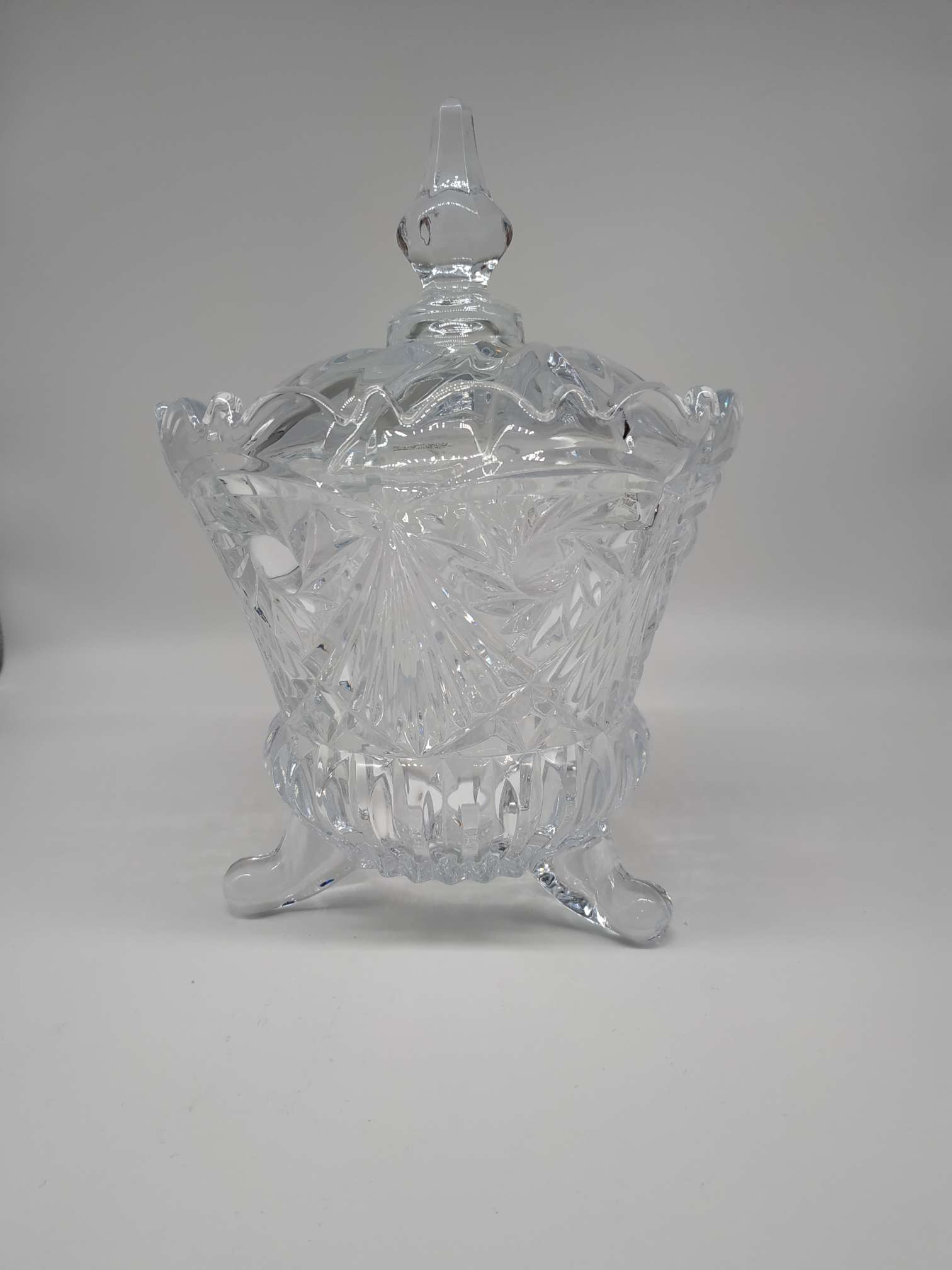 Yiwu Good Goods Huida Glass 17.5*24Cm Sun Flower Sugar Jar Sealed Jar, Arts And Crafts Gifts