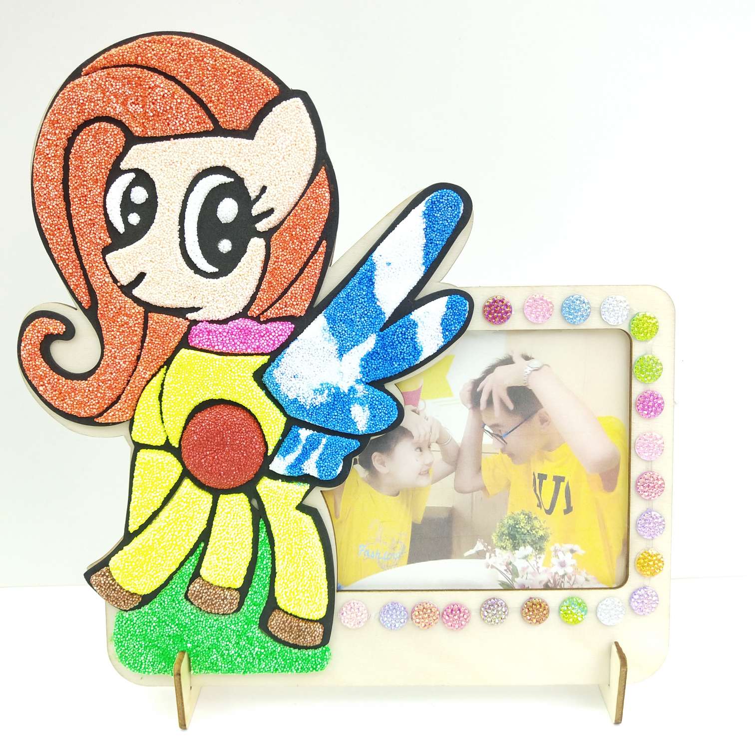 Direct sales from the manufacturer of eco-friendly wooden photo frames and snowflake clay paintings details Picture