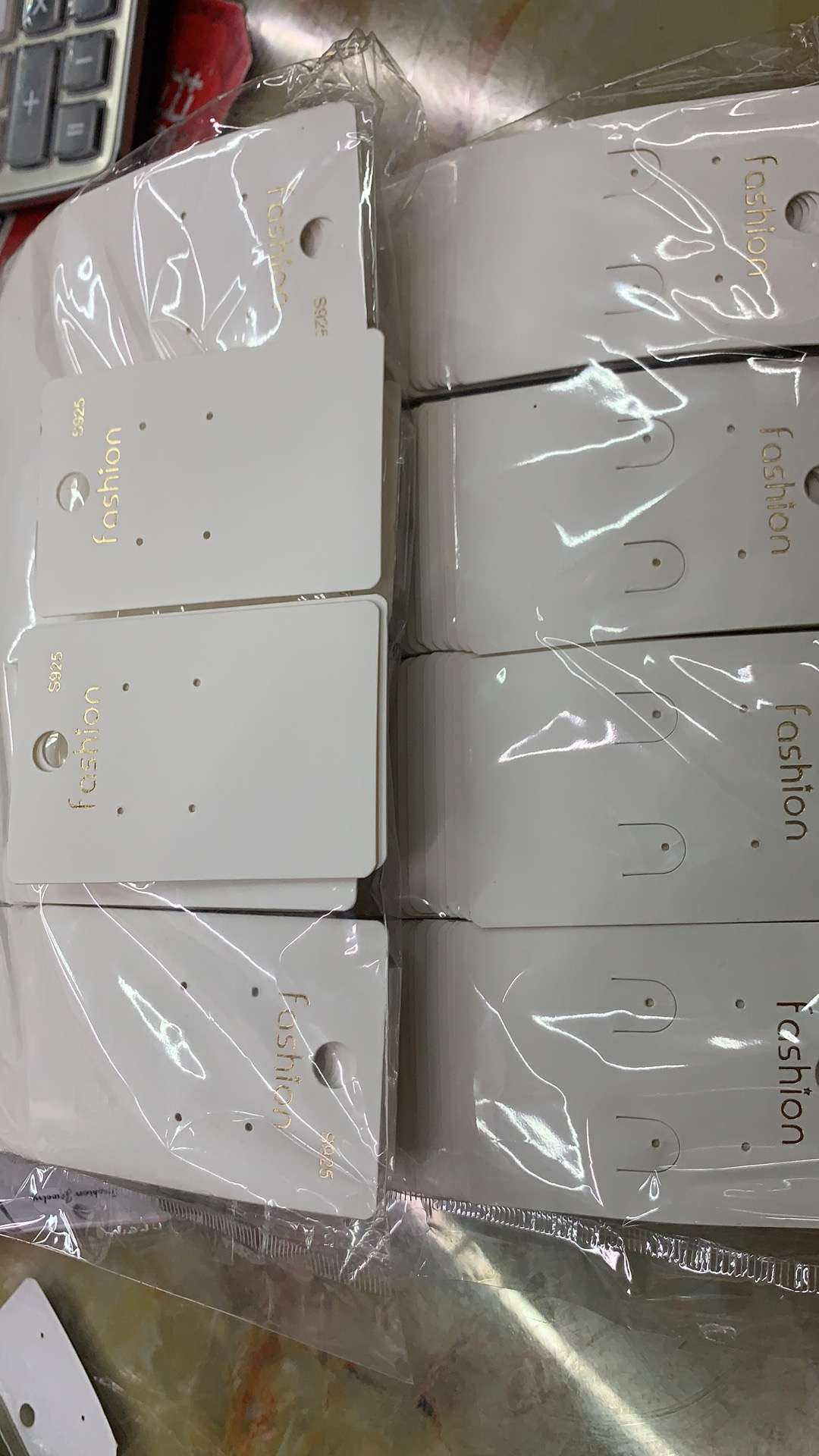 现货饰品卡片耳环卡片弯钩5×6.5PVC贴纸卡片40丝金字流行饰品S925