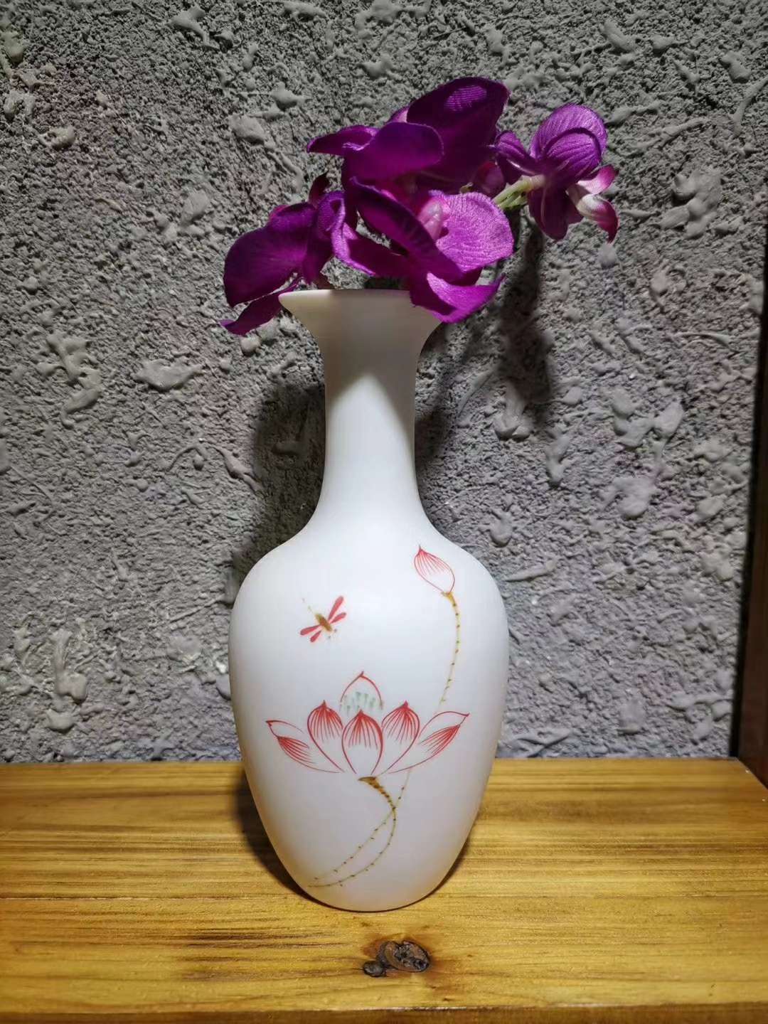 قارورة زهور صغيرة من شحم الخروف details Picture