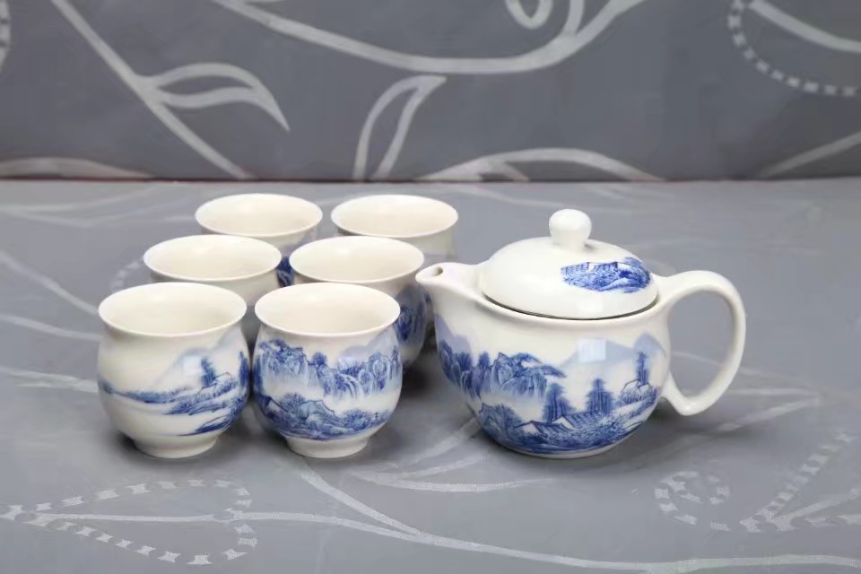 Jingdezhen ceramic double layer 7-piece tea set Application Scenario