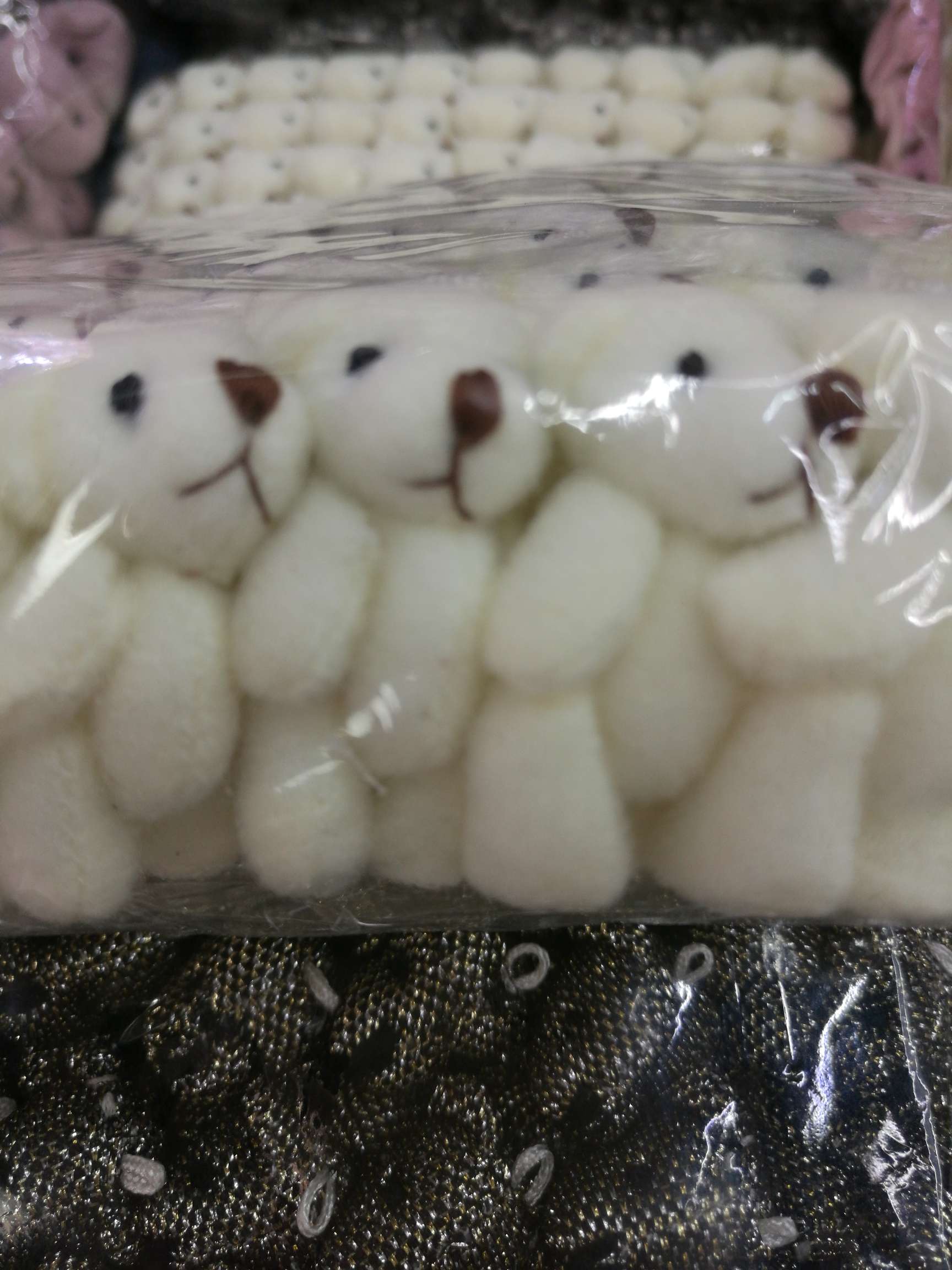 A 4-centimeter plush bear details Picture