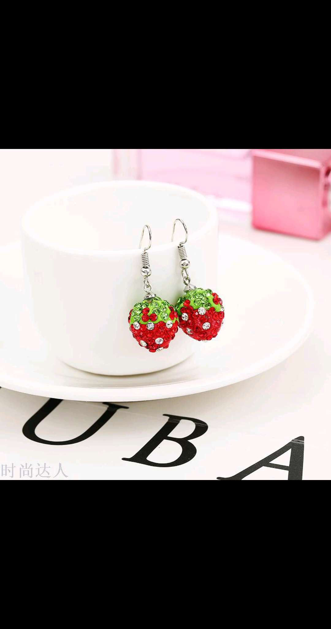 Korean version's best-selling creative stud earrings, fashionable and trendy strawberry soft clay rhinestone stud earrings