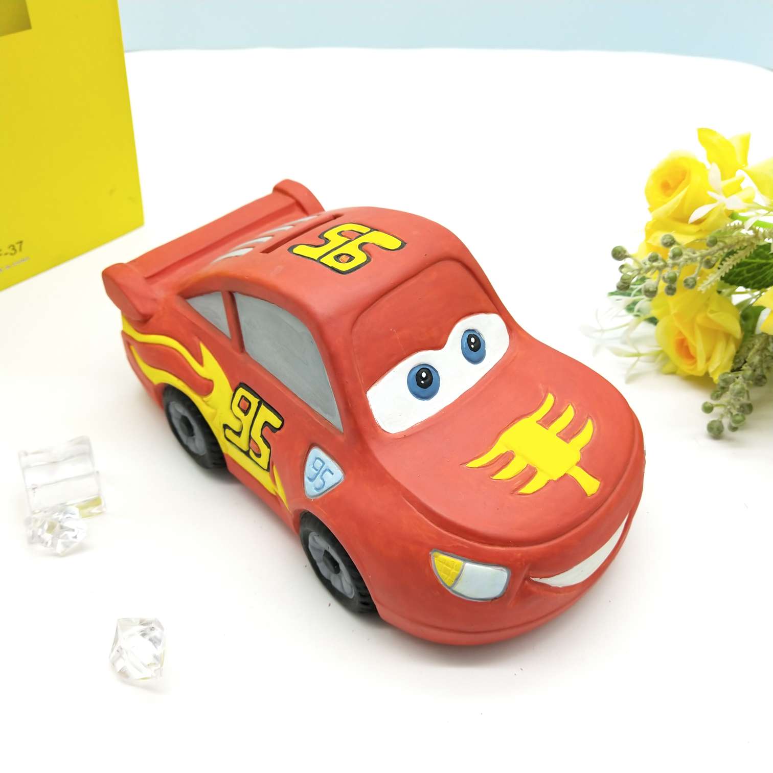 Large-sized ceramic white body painted piggy bank series Application Scenario