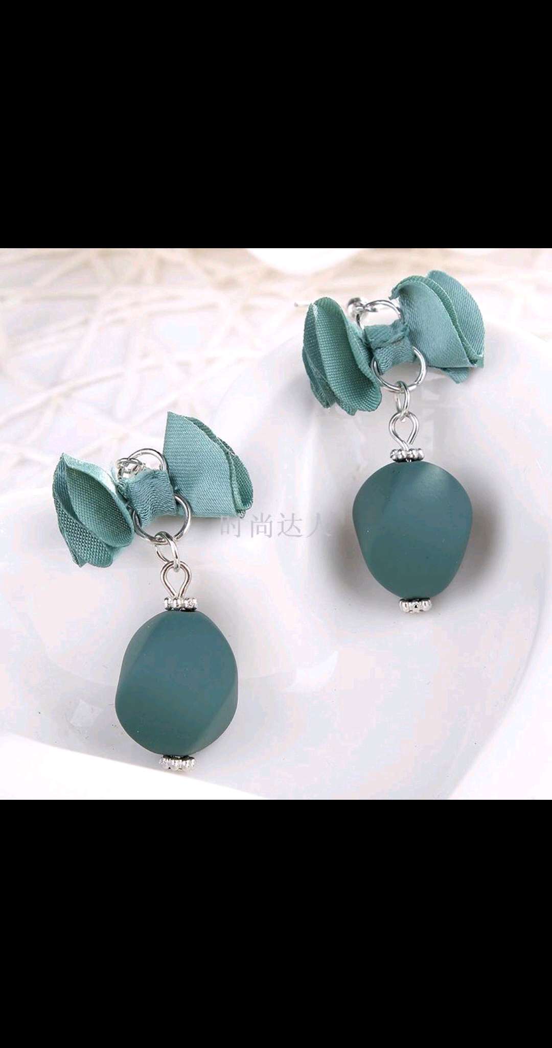 European and American style personalized earrings are popular cross-border e-commerce accessories undefined