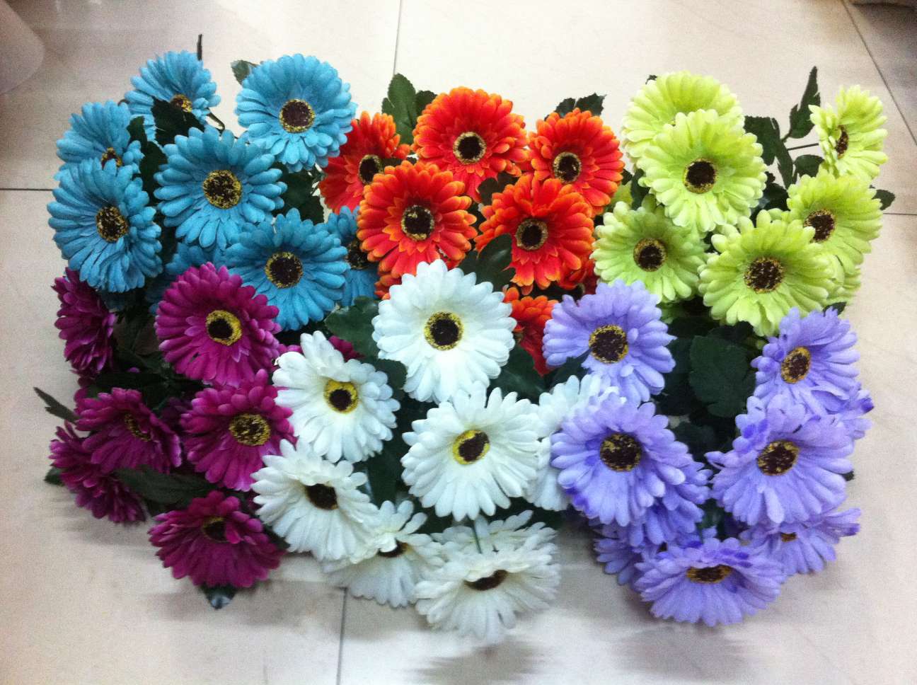 Twelve African chrysanthemums thumbnail