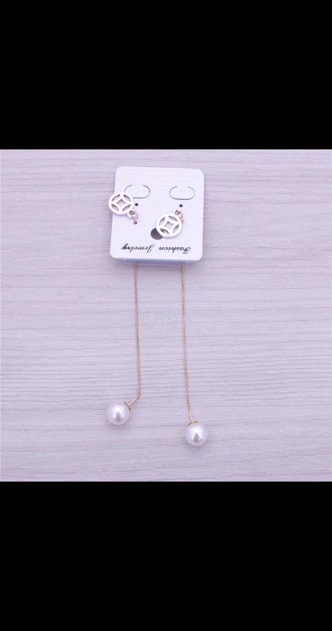 Pearl earrings, Chanel style earrings, new women's trendy style, Korean high-end style earrings, niche Specification image