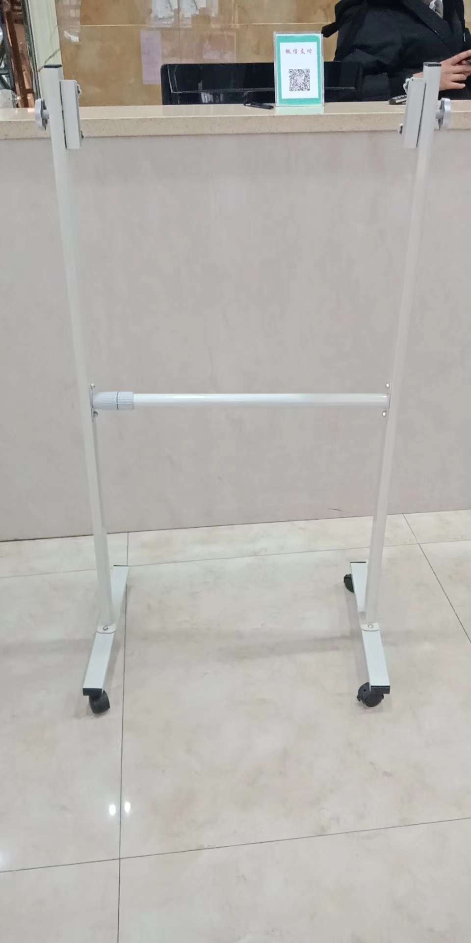 批发零售60X100伸缩白板架，移动架