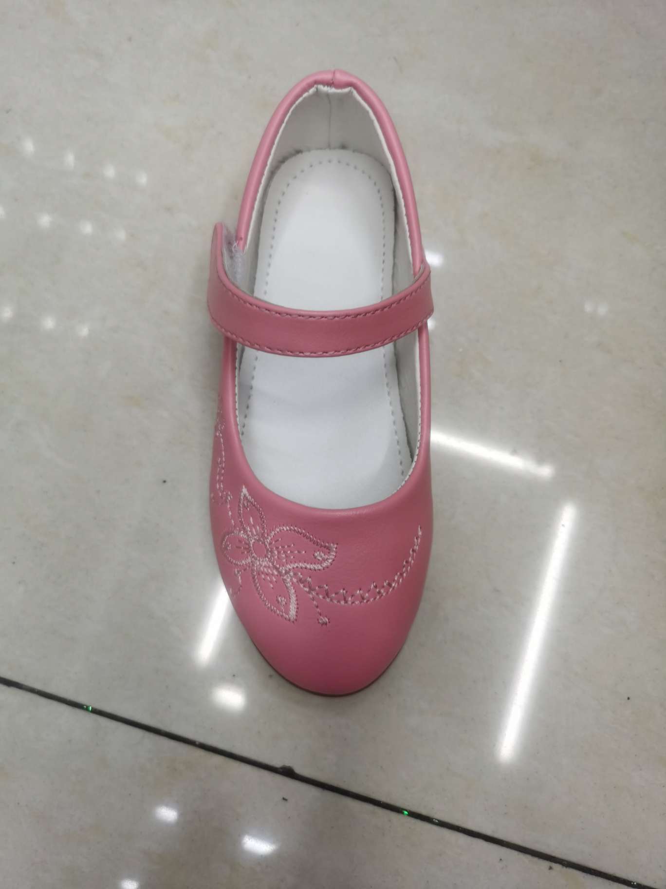 女孩单鞋