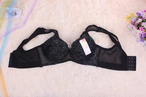 The New Fashion Can Still Hair European Fashion Underwear Large Cup Vest Type Bra Women Bra Manufacturers Wholesale Application Scenario