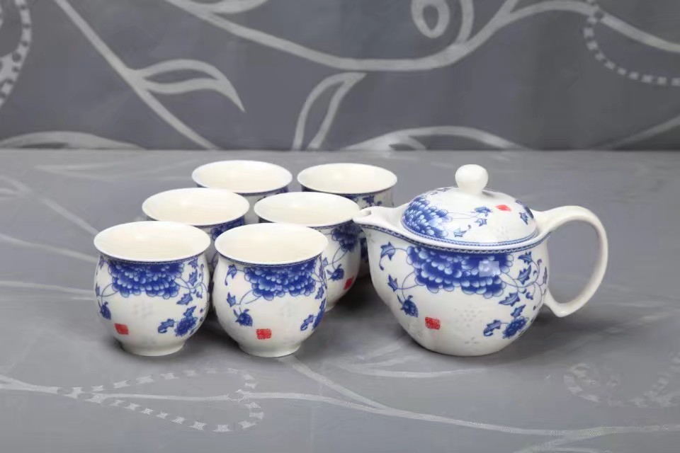 Jingdezhen ceramic double layer 7-piece tea set Specification drawing