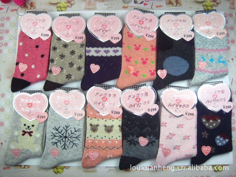 义乌袜子批发 兔毛袜 羊毛袜 兔羊毛加厚保暖中筒女袜 产品图