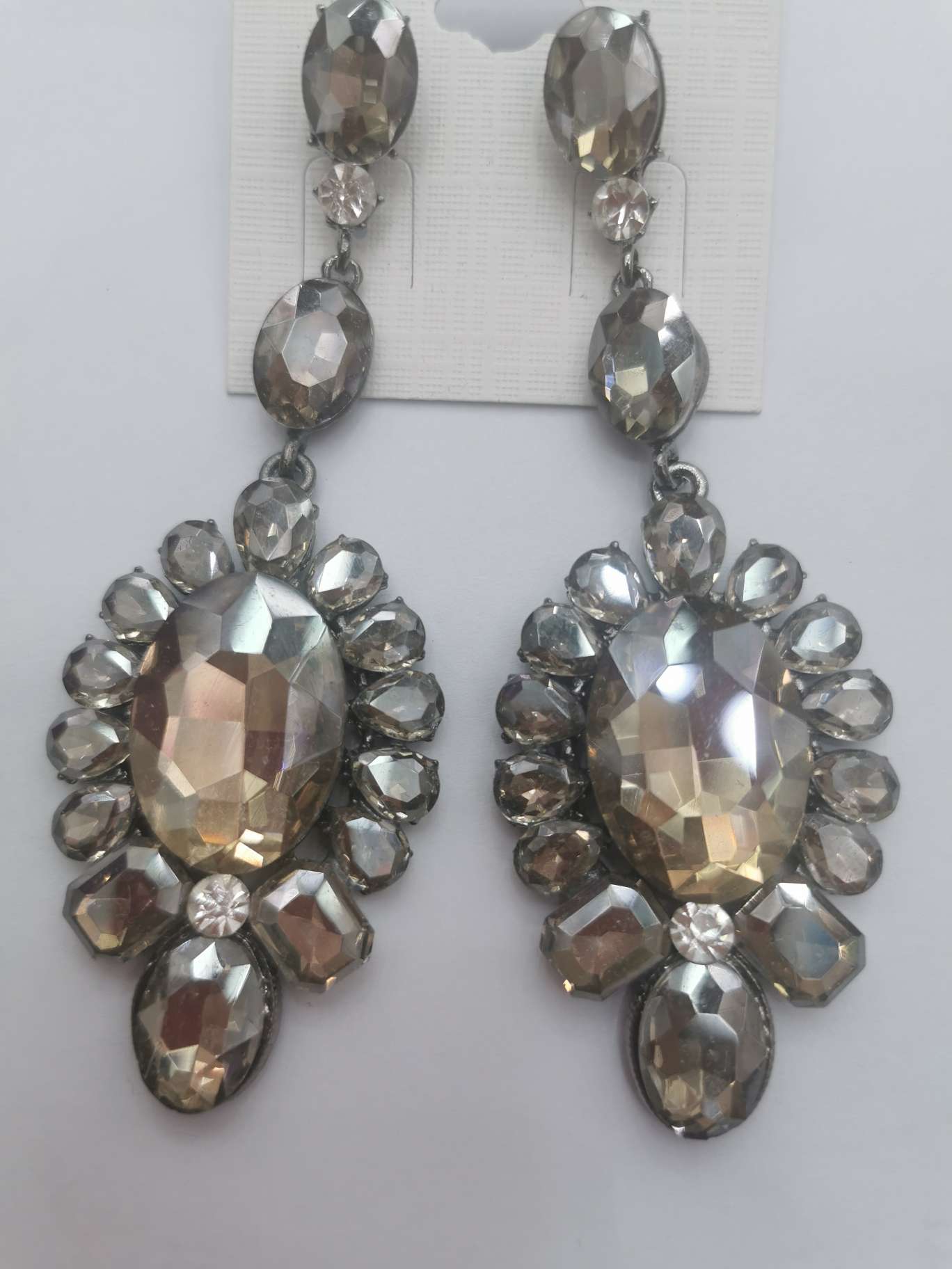 European and American glass earrings thumbnail