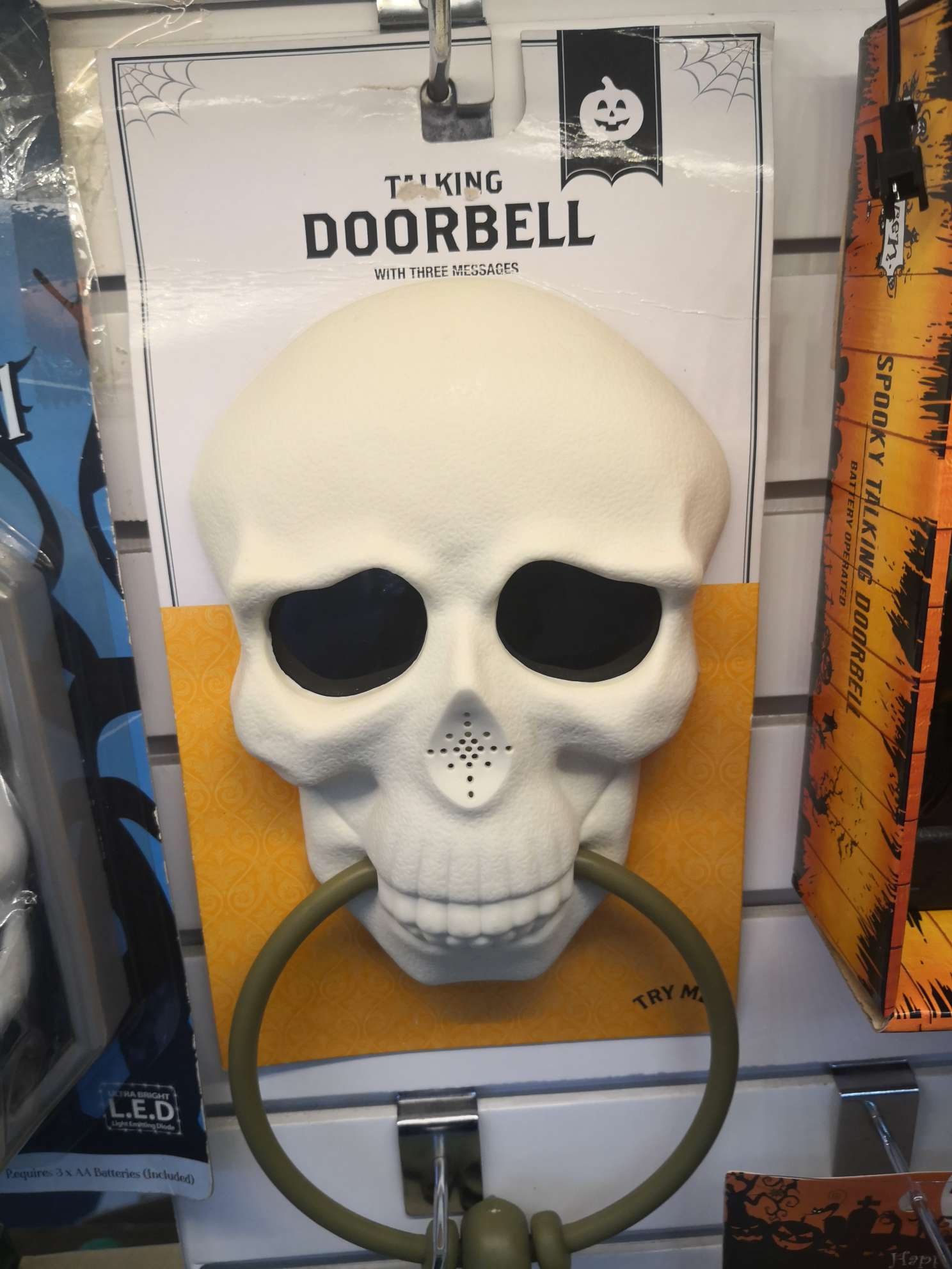 万圣节门铃发光发声恐怖道具电动玩具欢迎门挂骷髅头装饰图