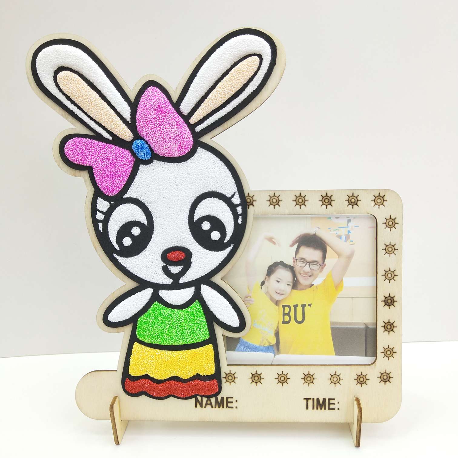 Direct sales from the manufacturer of eco-friendly wooden photo frames and snowflake clay paintings Specification image