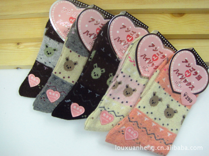 义乌袜子批发 兔毛袜 羊毛袜 兔羊毛加厚保暖中筒女袜 细节图