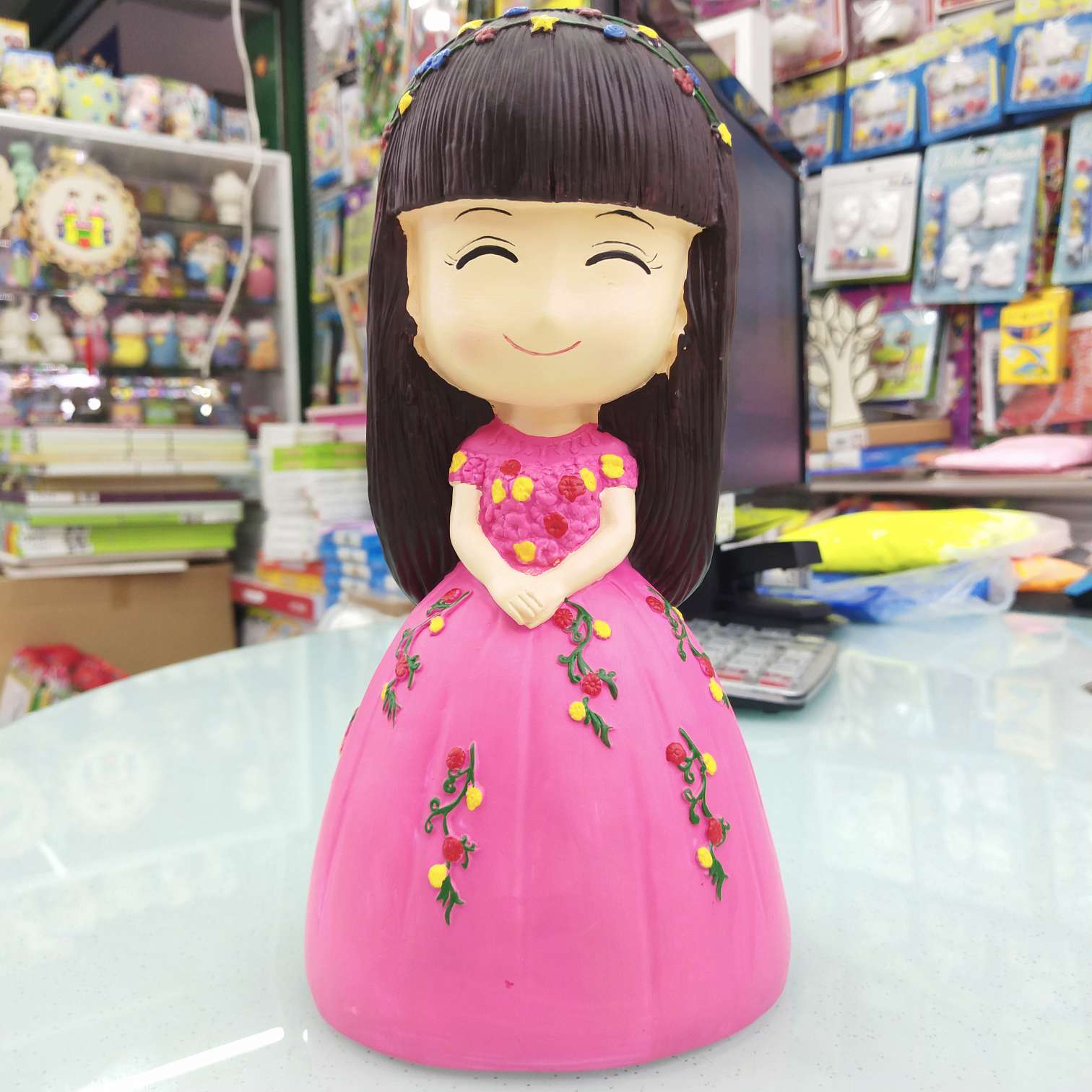 Wholesale factory direct sales of large vinyl doll piggy bank white body painted toys details Picture