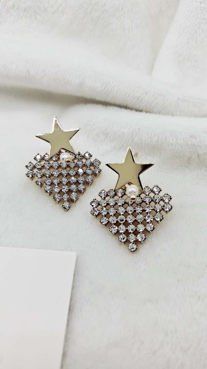 ins925 Earrings Korean fashion jewelry temperament pop earrings new earrings surbrow