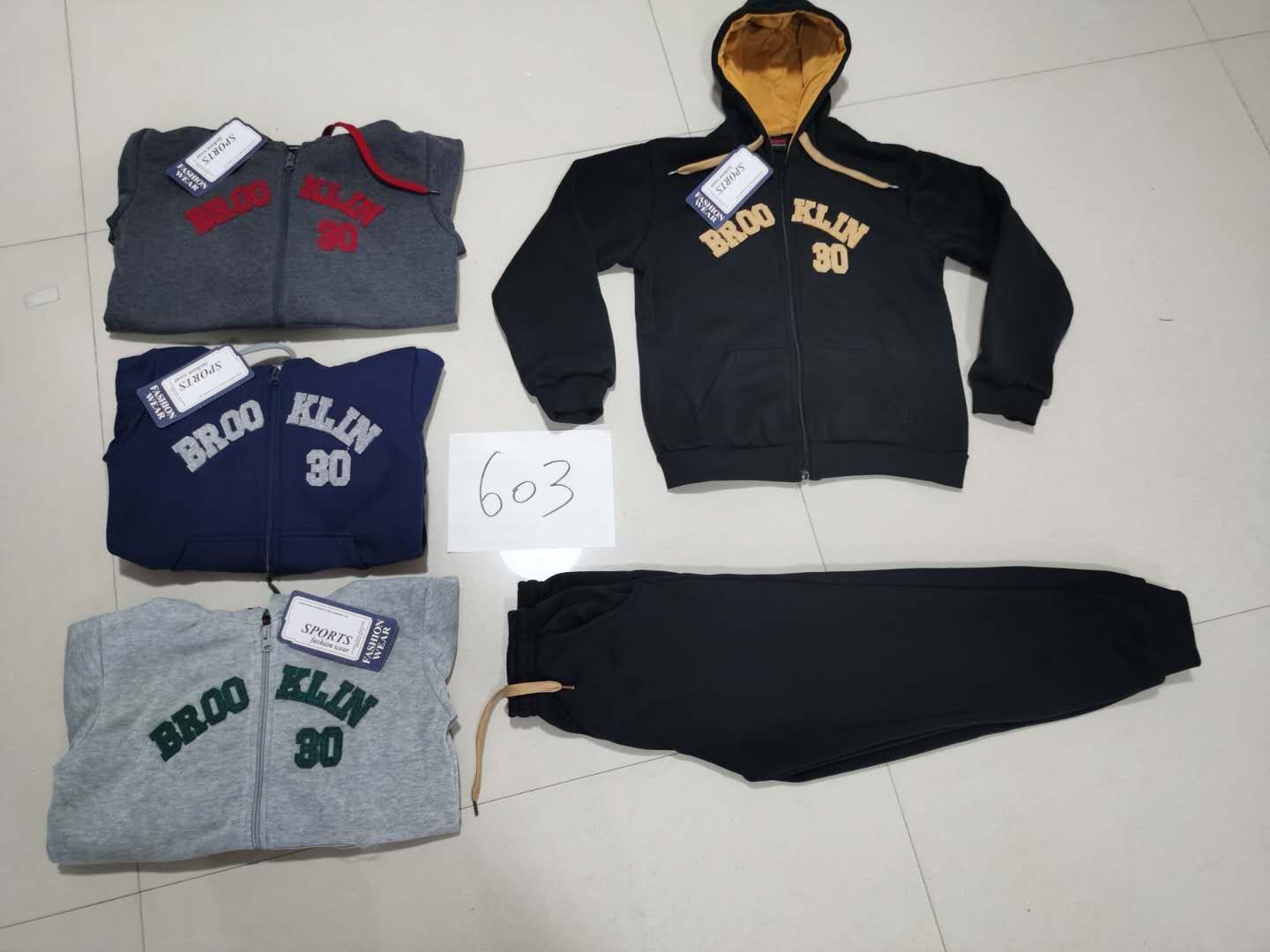 Velvet sports casual suit steel swallow dress thumbnail