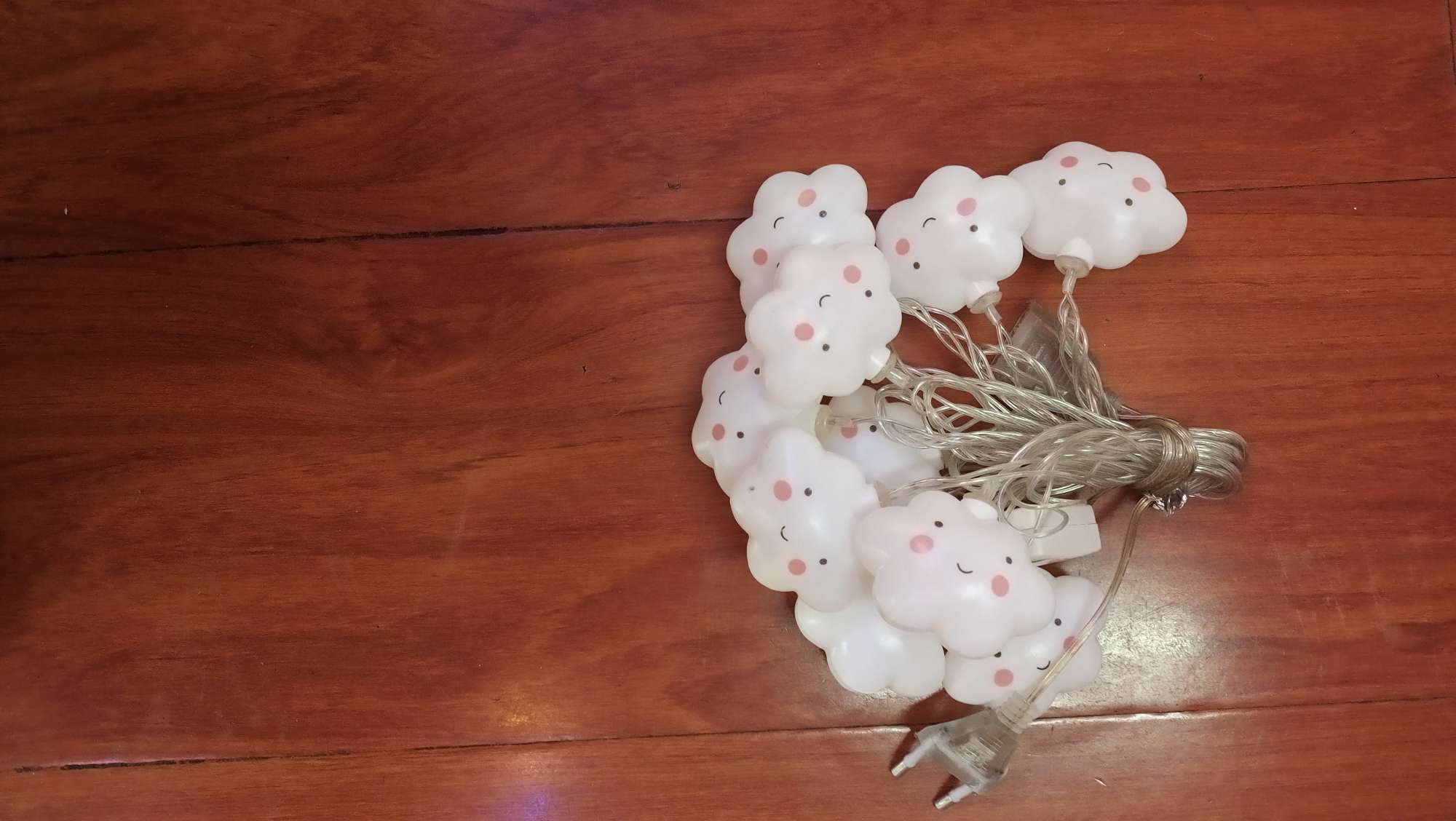 10头LED笑脸云朵图