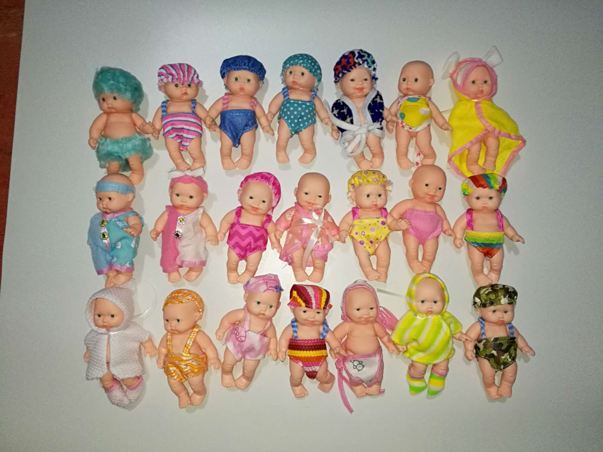 Cute expression doll Dress baby doll