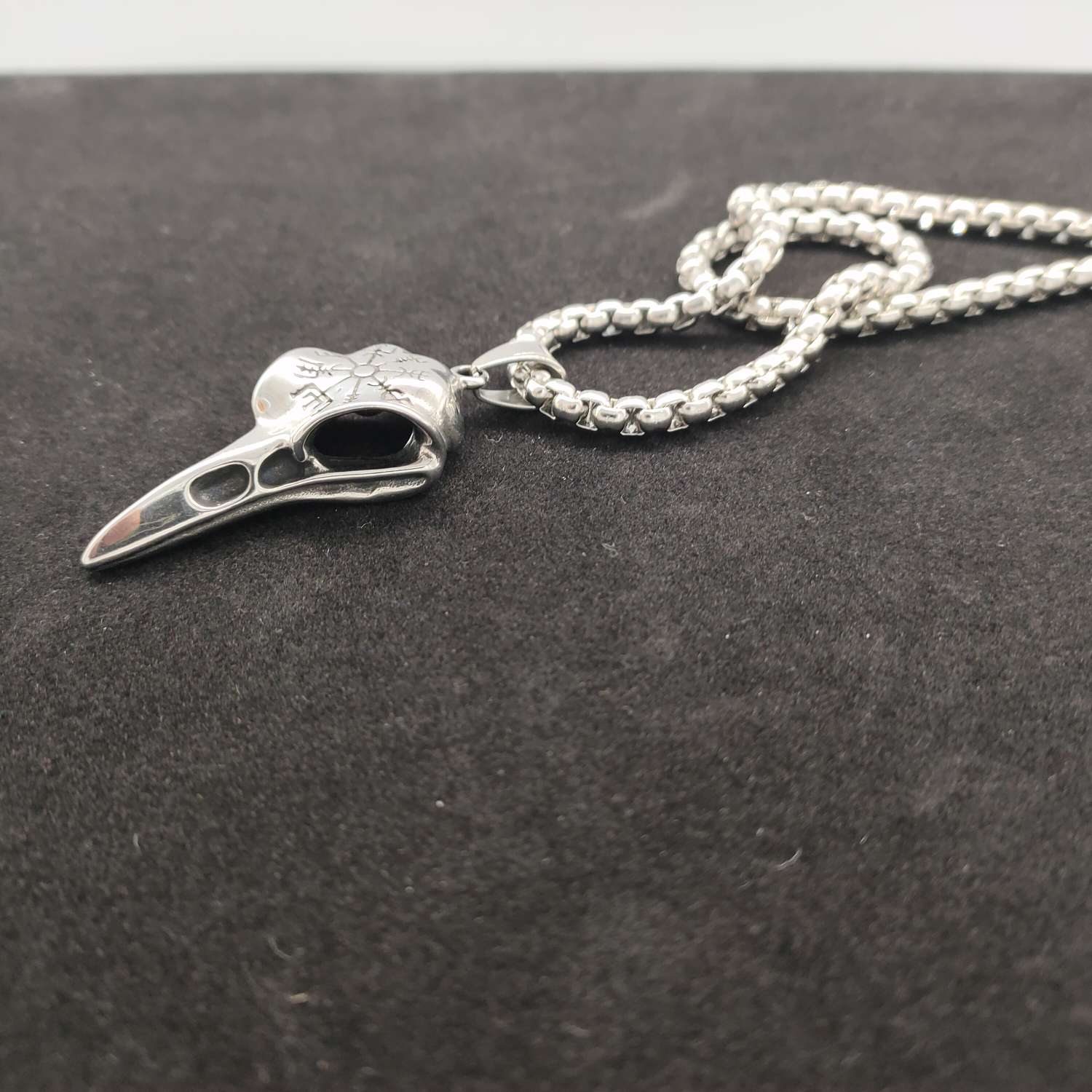 Square Pearl Necklace And Eagle Beak Pendant Specification drawing