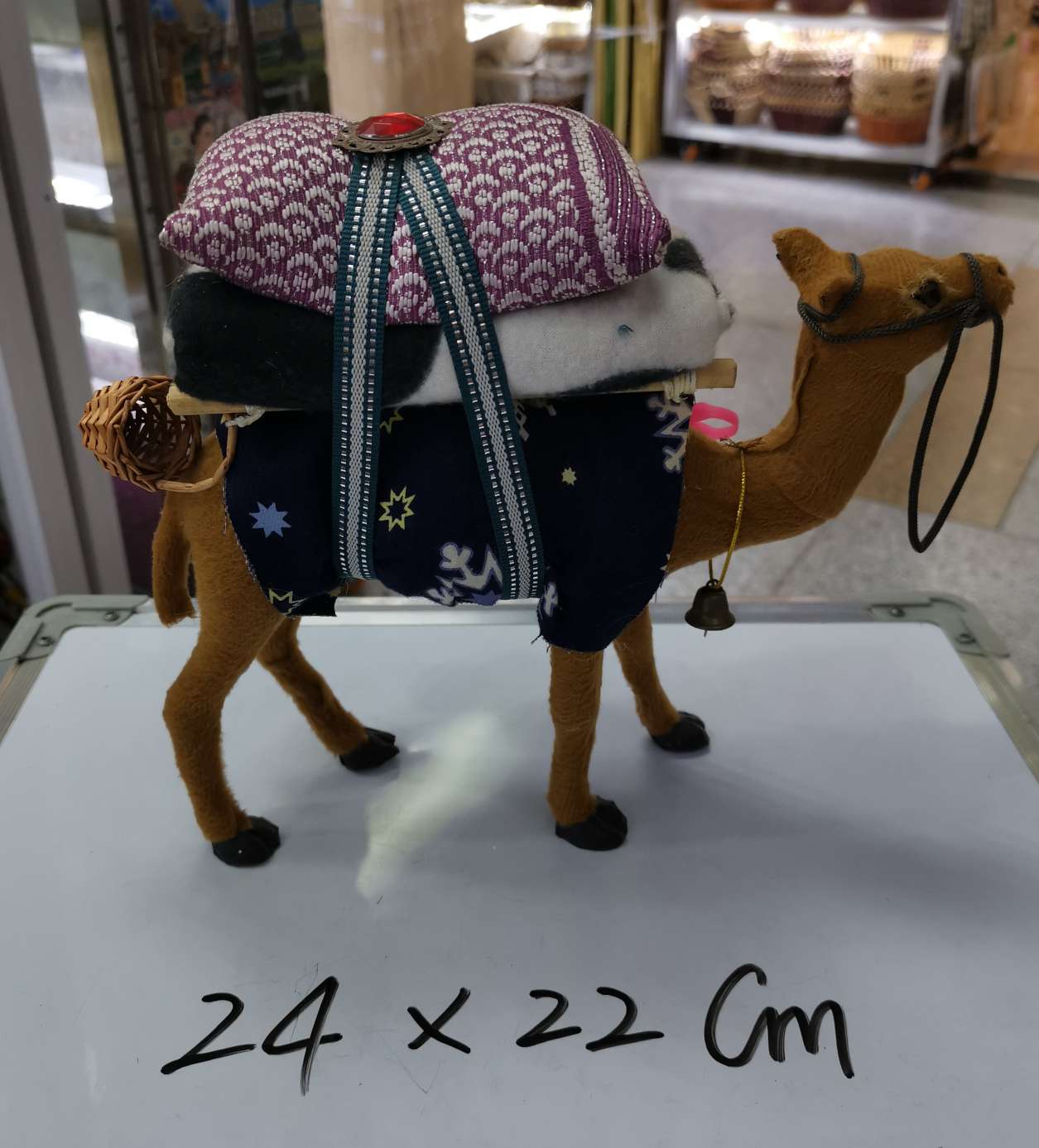 厂家直销新宇裘皮工艺仿真骆驼01款